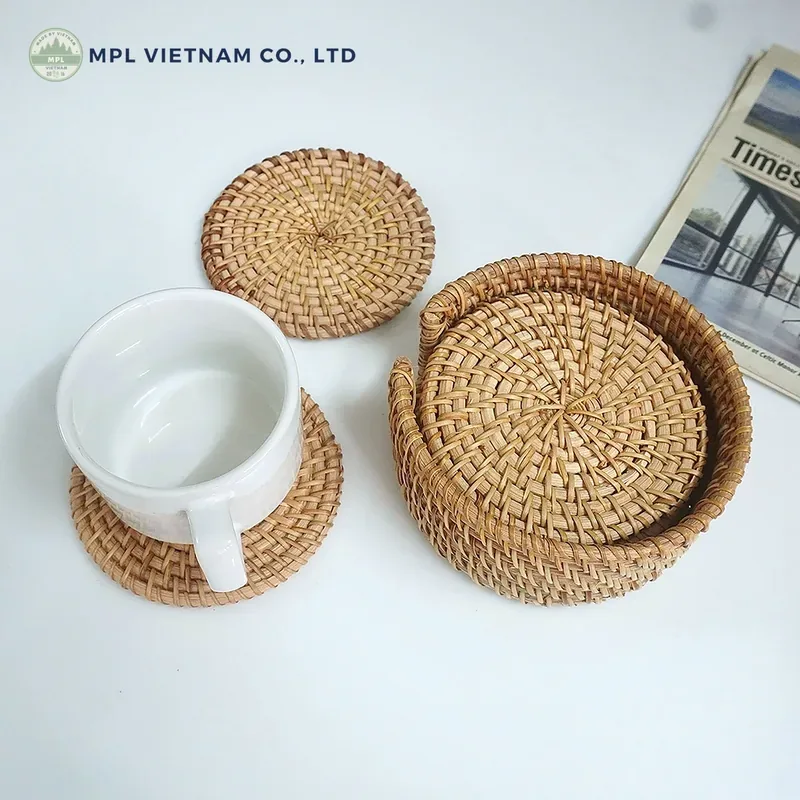 Handmade Rattan Coaster Set with Holder – 6 Pieces, 10cm 7 handmade rattan coaster set LL10N - front view