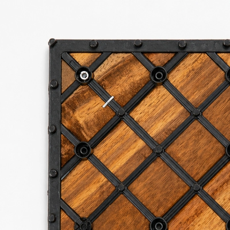Black PP lattice attached to the underside of golden diagonal acacia slats Black PP lattice attached to the underside of golden diagonal acacia slats