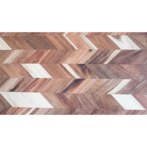 Premium Wooden Herringbone cutting board 3 Close detail of the herringbone wood grain
