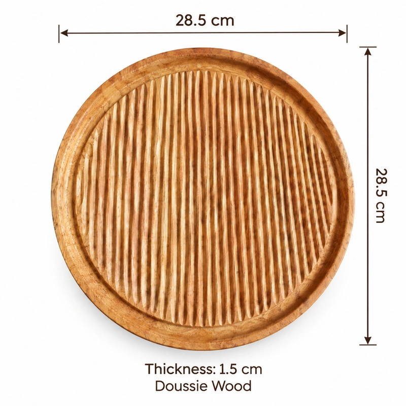 Large Round Grooved Tray overall dimensions 28.5 × 28.5 × 1.5 cm in doussie wood Large Round Grooved Tray overall dimensions 28.5 × 28.5 × 1.5 cm in doussie wood