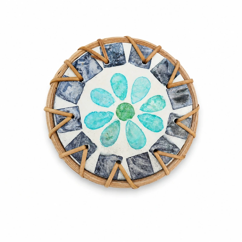 Turquoise flower-pattern shell inlay coaster with a woven rattan edge Turquoise flower-pattern shell inlay coaster with a woven rattan edge