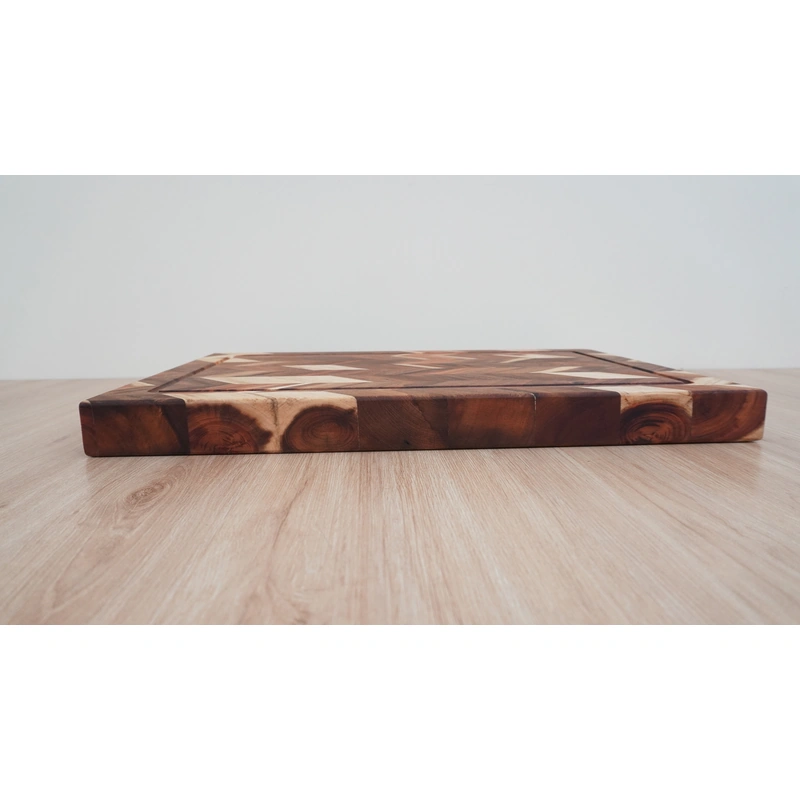 Side profile showing the cutting board thickness Side profile showing the cutting board thickness