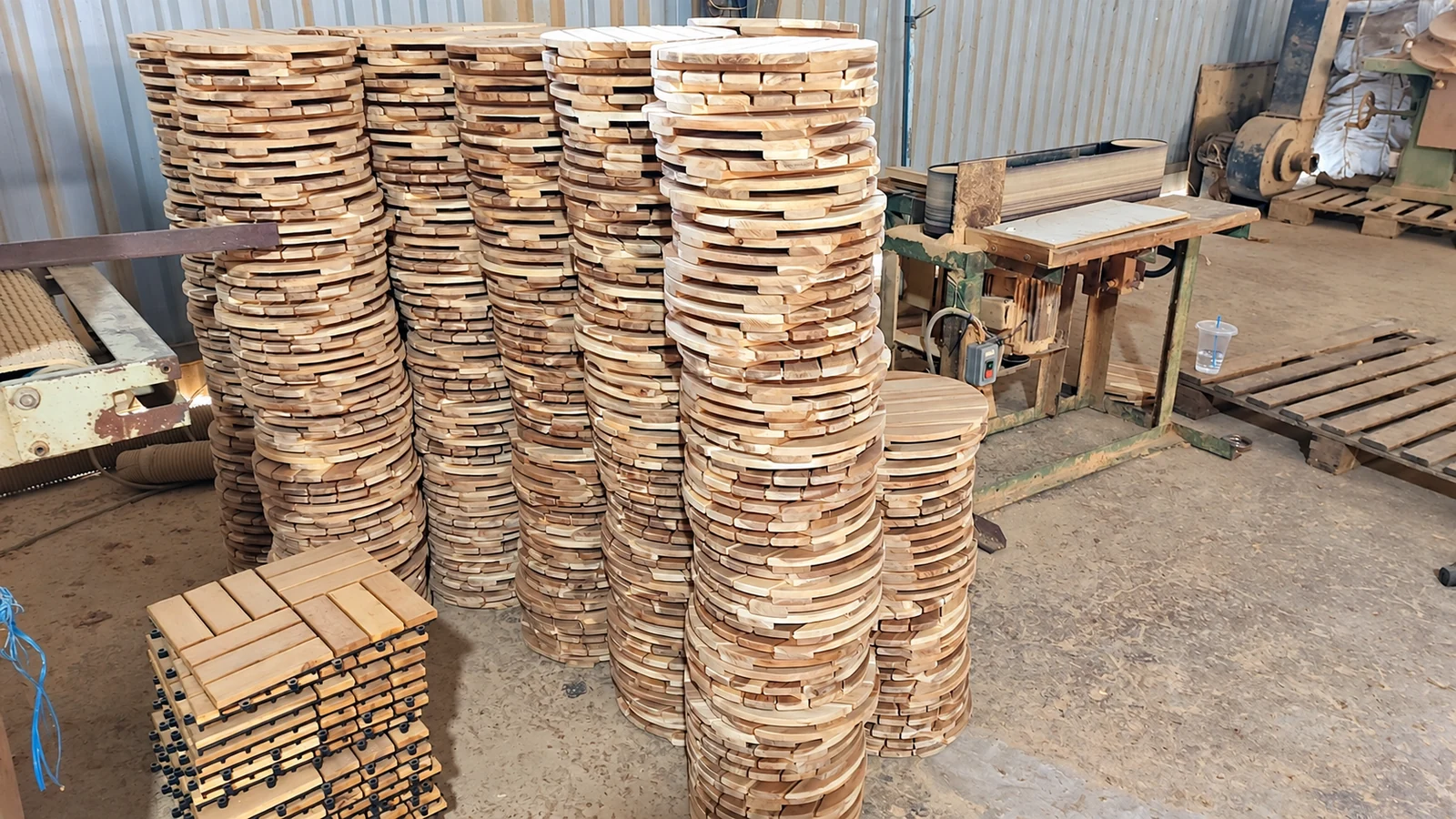 Plant caddy production at MPL Vietnam