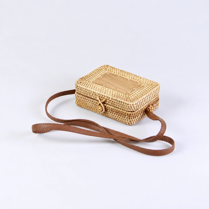 Panel Front Rattan Crossbody Bag | 17 cm panel front rattan crossbody bag product detail