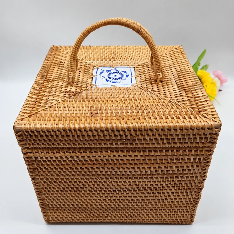 square rattan picnic basket product photograph