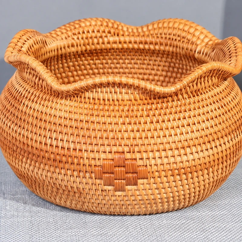 wavy rim rattan pot woven detail
