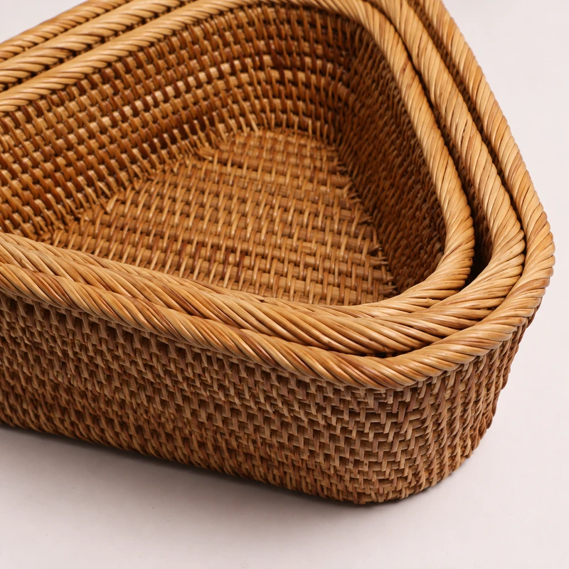 Triangular Rattan Baskets | Set of 3 2 triangular rattan baskets woven detail